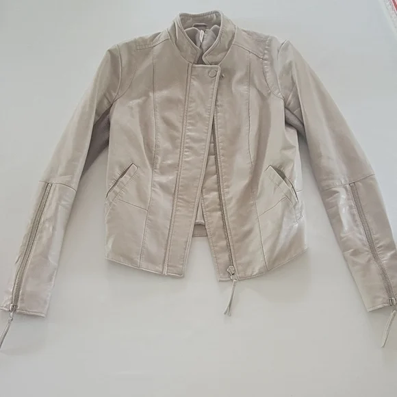 Free People - HOST PICK Cool and Clean Vegan Suede Moto Jacket in Ivory - Picture 2 of 8